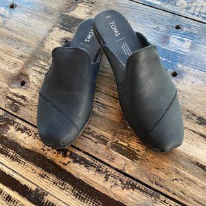 Toms Mules
